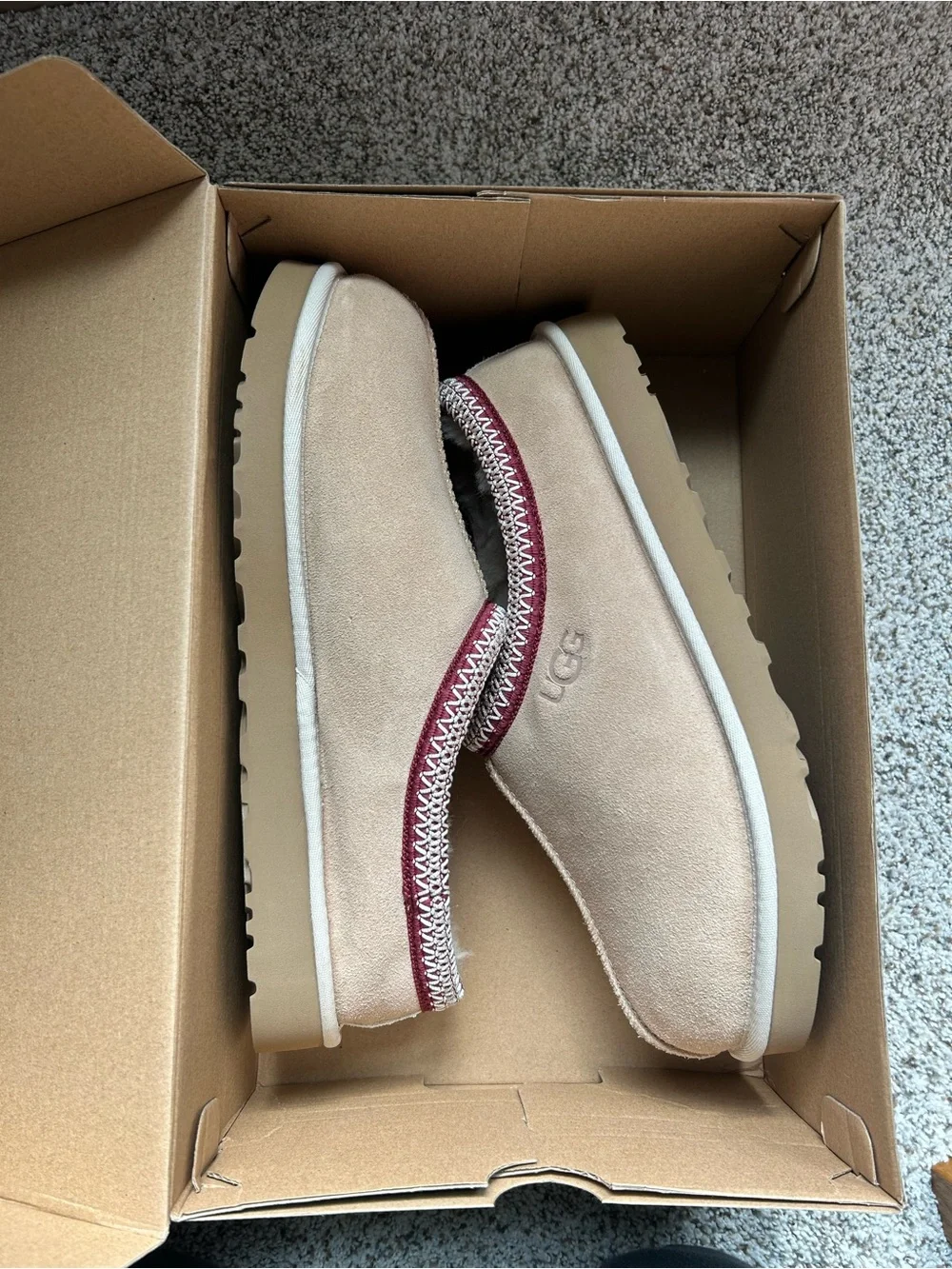 UGG Men’s size 12 Sand Suede Slip-On Slippers with Burgundy Trim